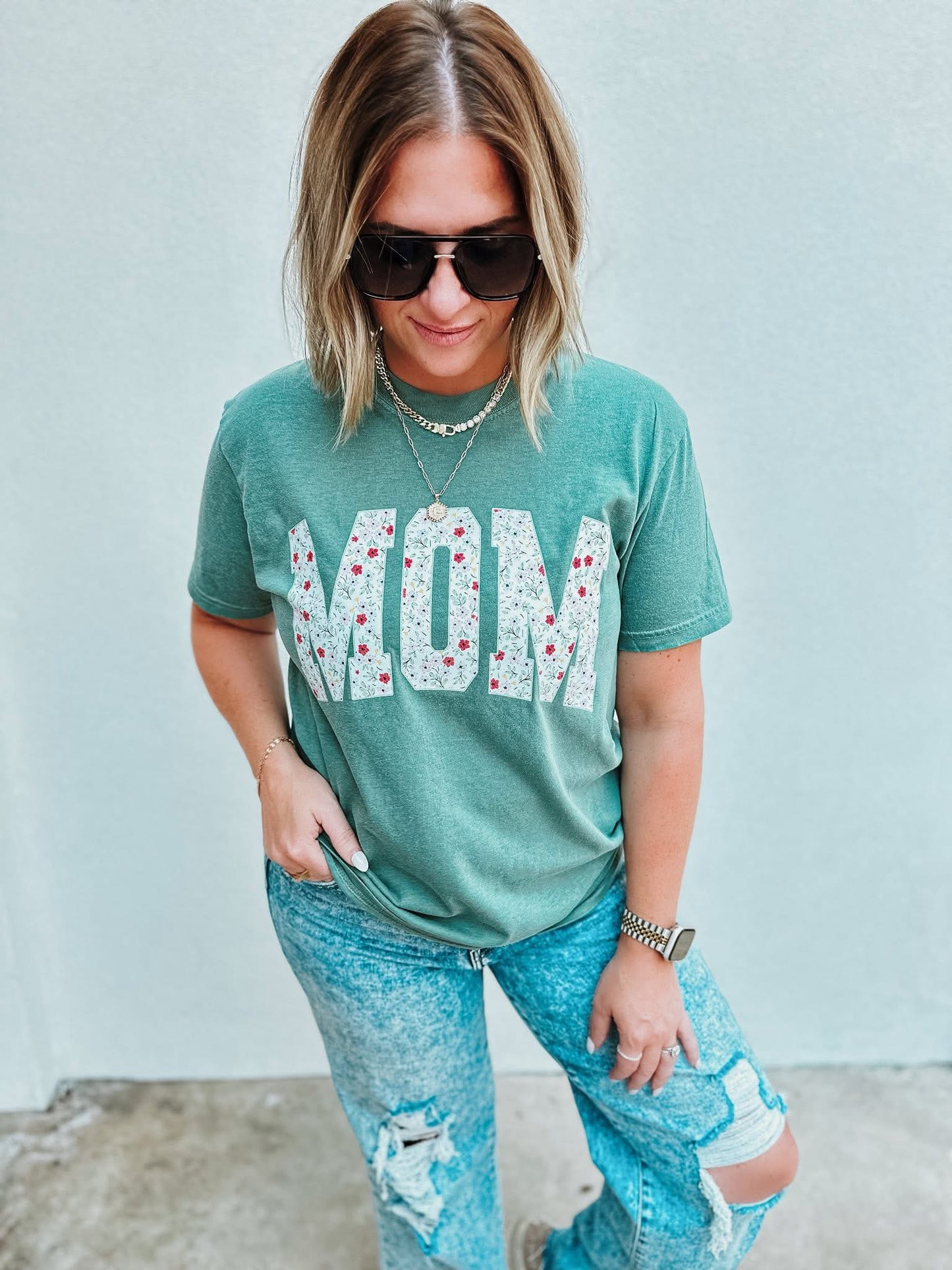 Oversized Mom Tee